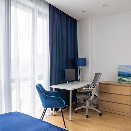1-Bedroom Penthouse With Underground Parking Riga Exteriér fotografie