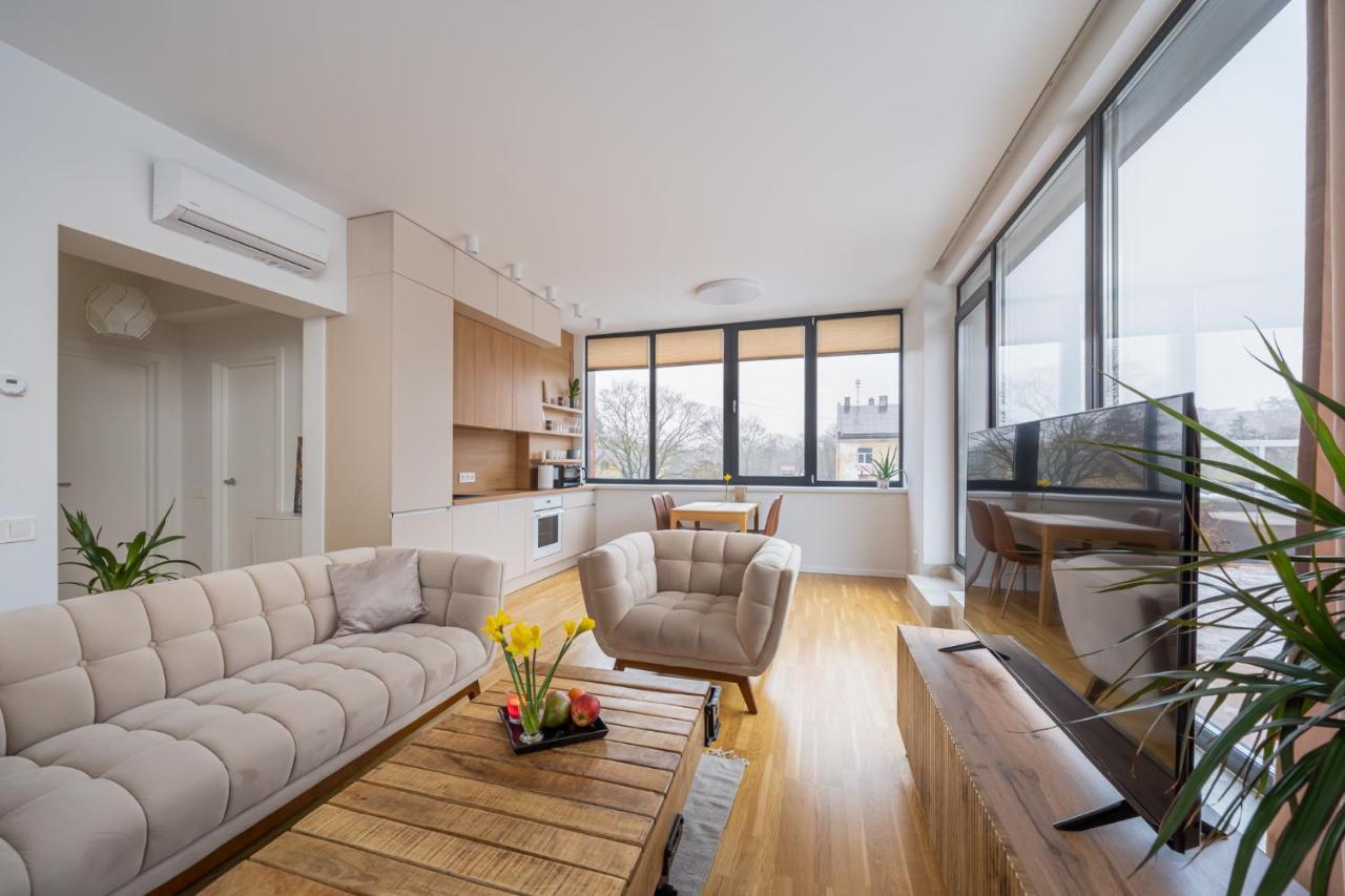1-Bedroom Penthouse With Underground Parking Riga Exteriér fotografie