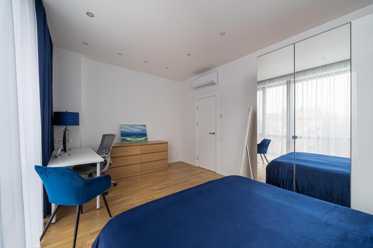 1-Bedroom Penthouse With Underground Parking Riga Exteriér fotografie