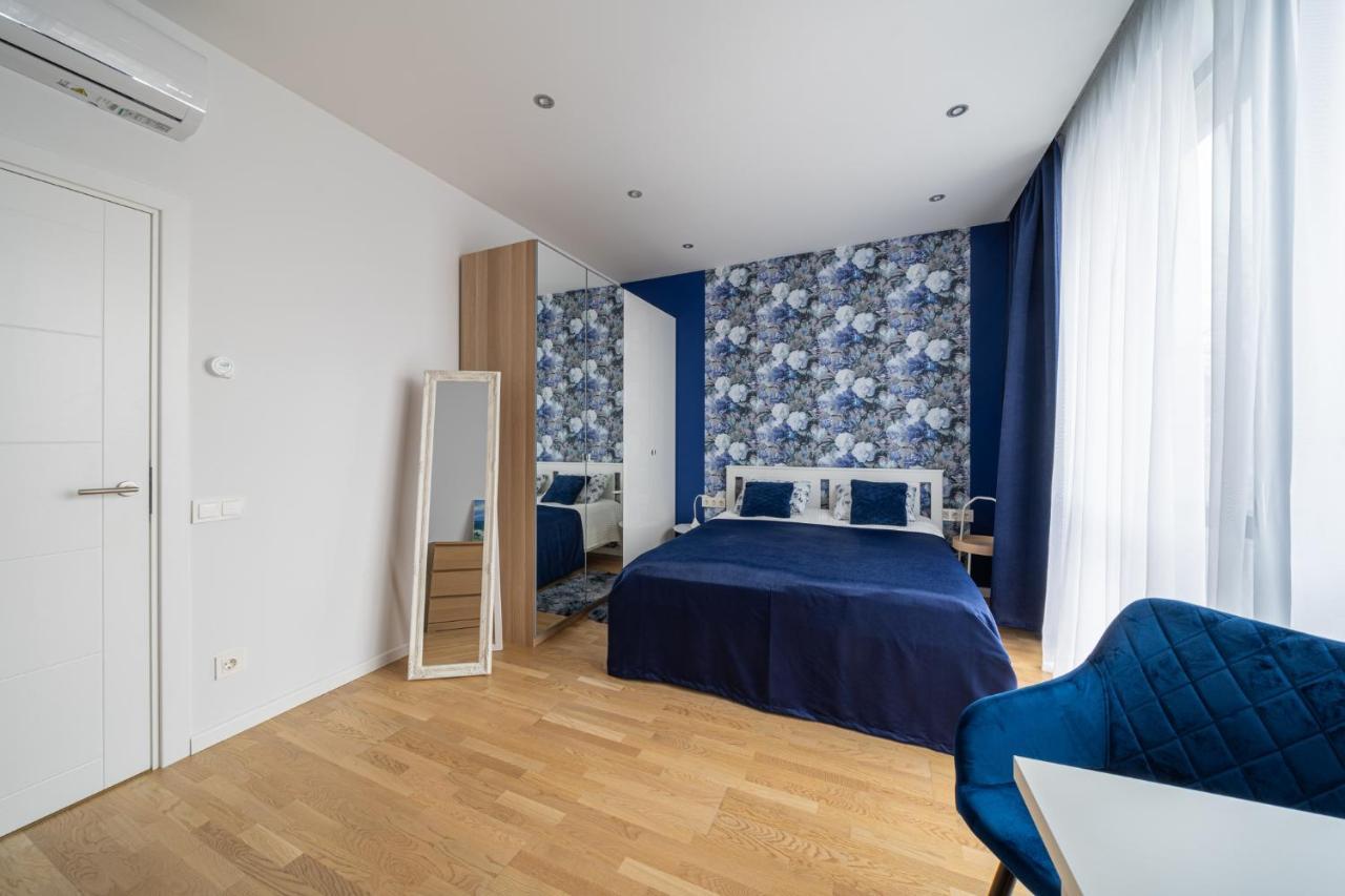 1-Bedroom Penthouse With Underground Parking Riga Exteriér fotografie