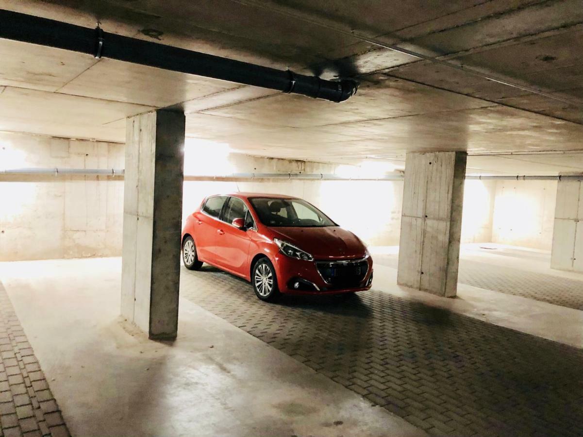 1-Bedroom Penthouse With Underground Parking Riga Exteriér fotografie